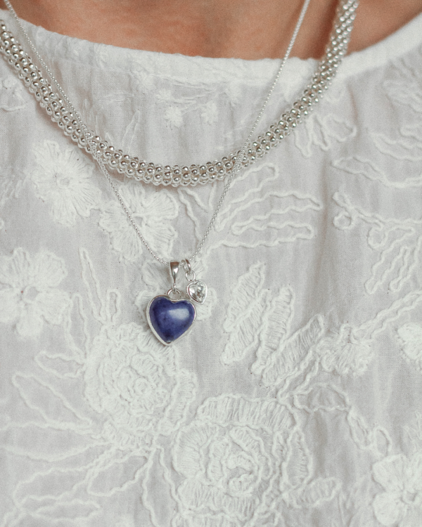 Naszyjnik petit Coeur z lapis lazuli i cyrkonią Naszyjnik petit Coeur z lapis lazuli i cyrkonią