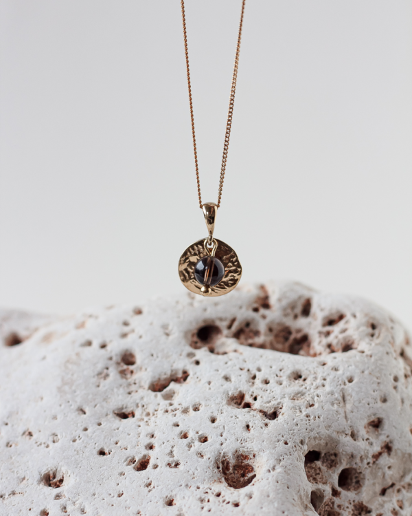 Naszyjnik Terre z kwarcem dymnym Naszyjnik Terre z kwarcem dymnym