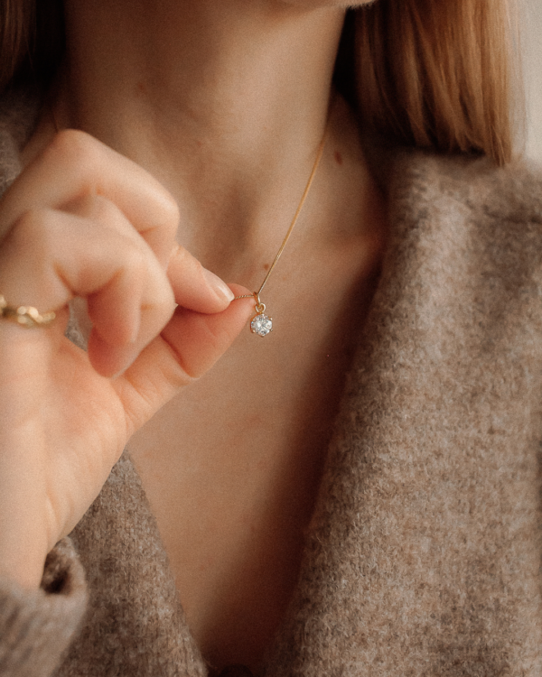 #f7f5f4 (31) Naszyjnik Strass