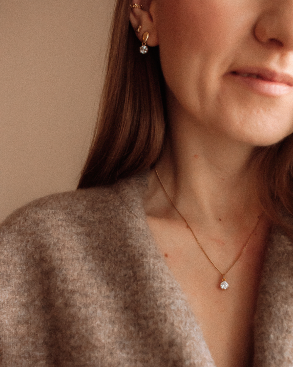 #f7f5f4 (33) Naszyjnik Strass